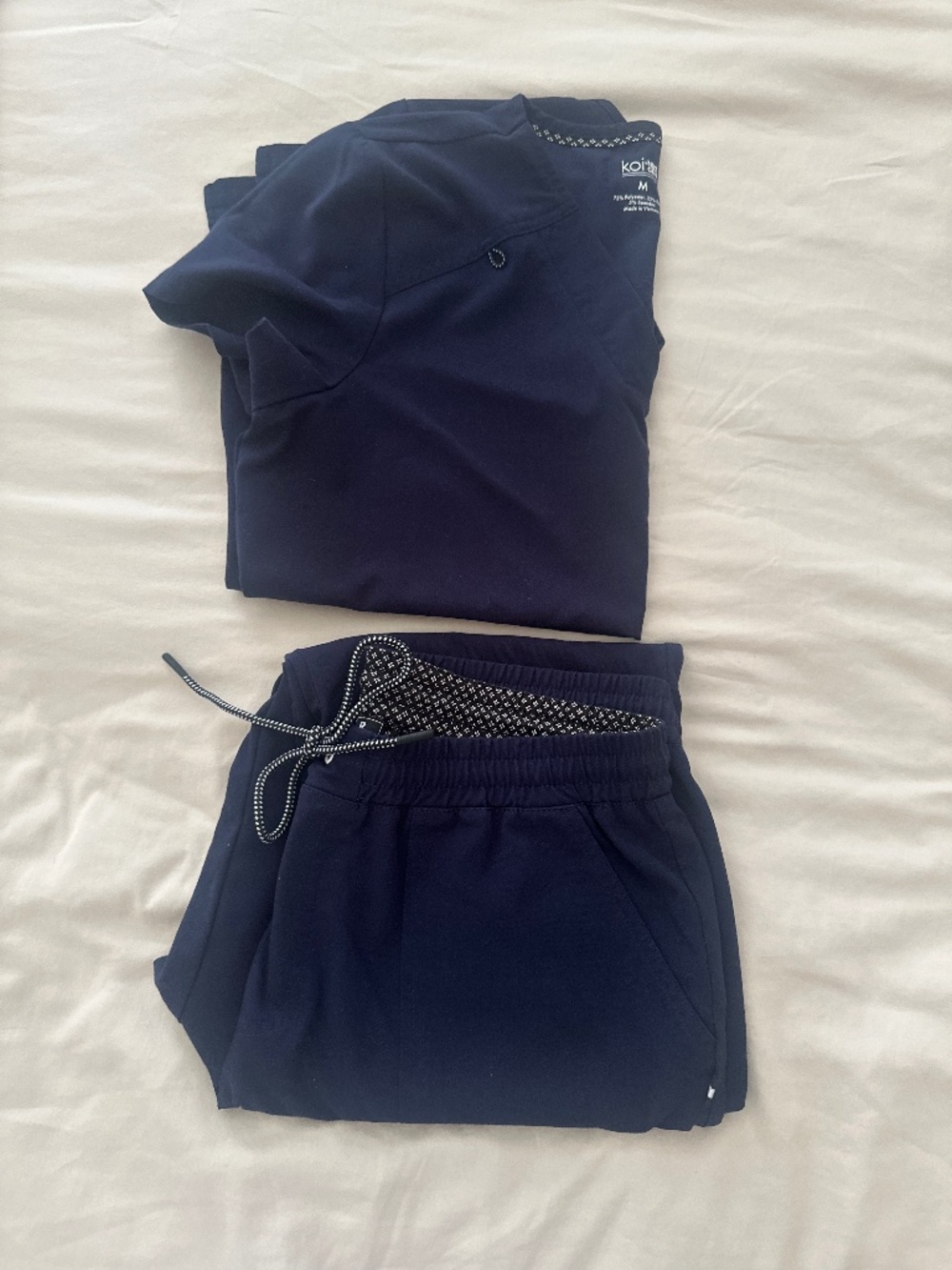 Koi scrubs